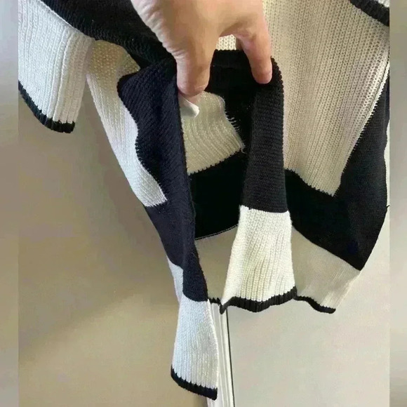 Ann Taylor Black and off White Sweater poncho knit M/L - Picture 3 of 6